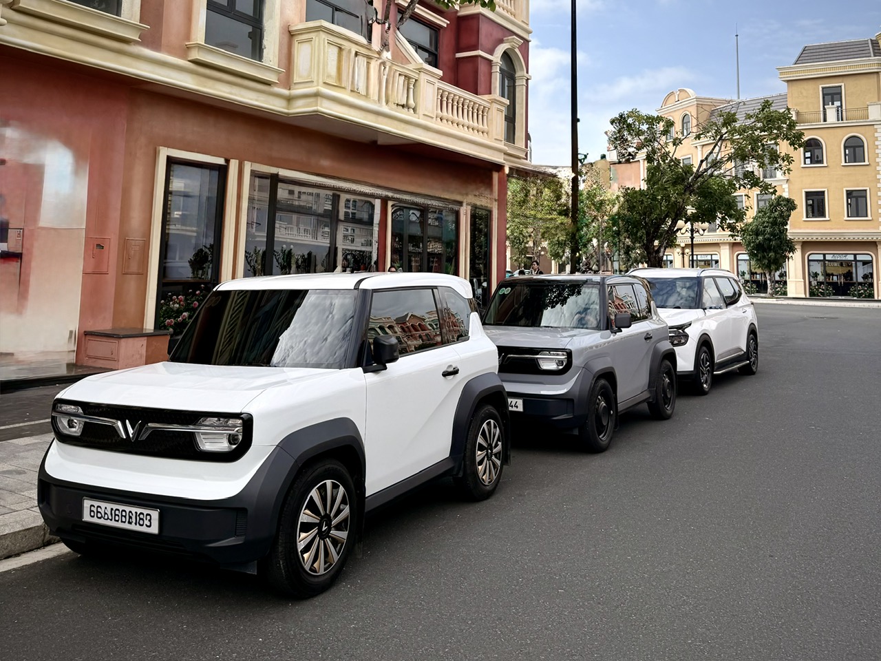 electric cars for rent