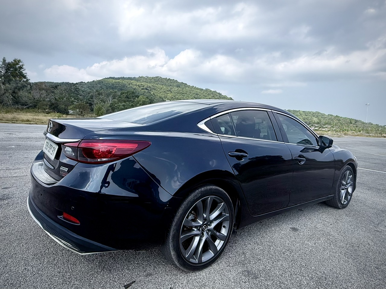 Luxury car rental in Phu Quoc